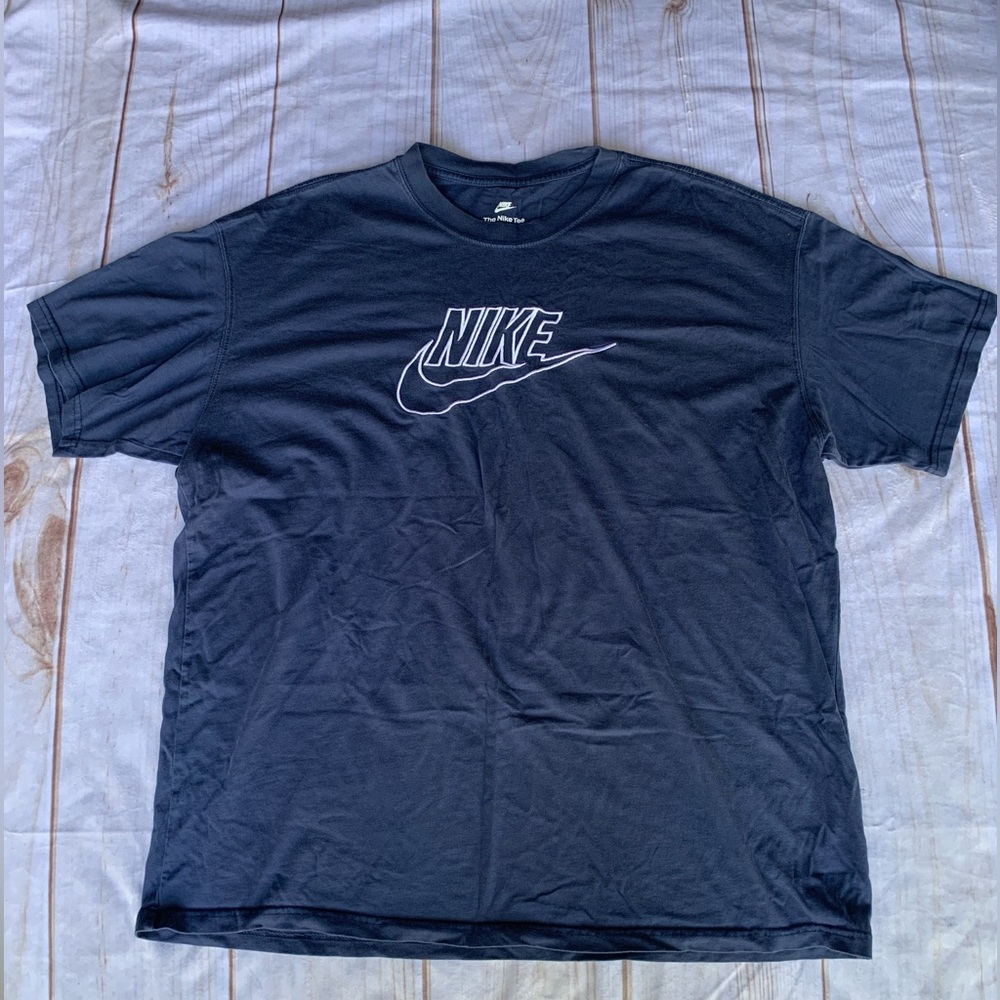 Nike Navy and White Logo Short Sleeve TShirt Size XL